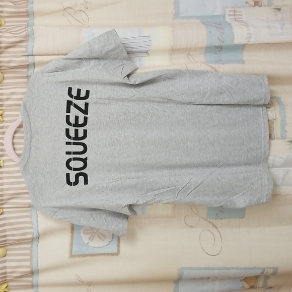 💪😁District Workout Tee Unisex - Picture 3 of 7